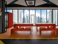 Majestic by Avery at KLCC【Located in the City Center+10 mins to Twin Towers+Rooftop Infinity pool】 Hotels near Chow Kit