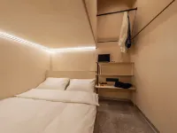 Morfeus Capsule Hotel St. Petersburg otelleri