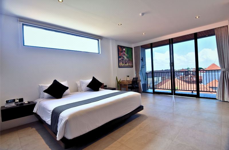 Onyx Beach Hotel