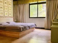 Longguxi Hotel Hotels near Laolongdong Sceneic Area