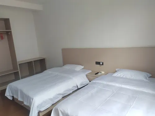 Riverside Residence Homestay