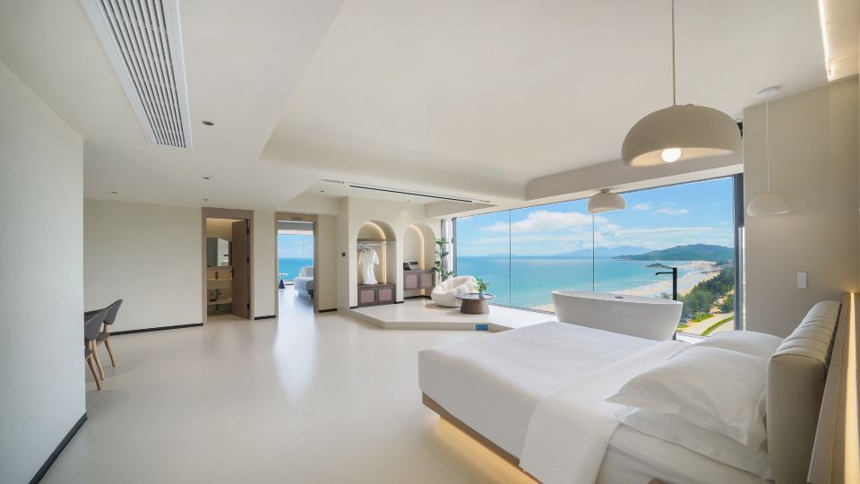 Huidong Twin moon bay Peninsula Hotel