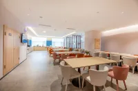 Jinjiang Hotel (Zhengding International Exhibition Center Olympic Sports Center) - parking
