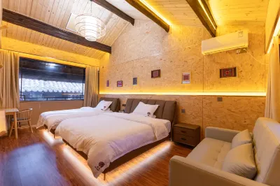 宜良花焱民宿 Hotel di Resort Yangzonghai OCT