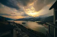 HUALUXE Hotels and Resorts CHONGQING WUSHAN - Mountain view
