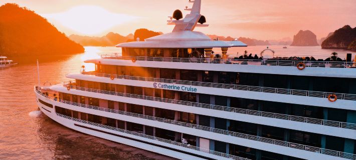 Catherine Cruises Hotels in Tuan Chau