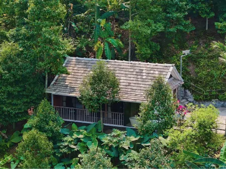 Gia Trang Heian Hoa Binh Отели в г. Хоабинь