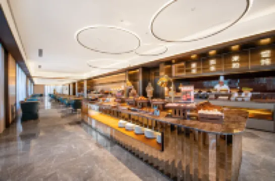 湖州仁皇山桔子水晶酒店