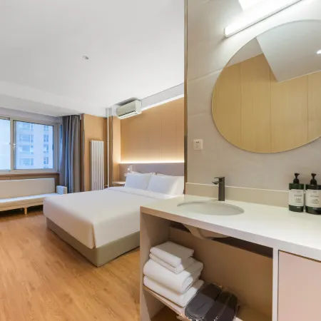 QingJin Xiaoqiao's Home Hotel Apartment (Beijing CBD Jianguomen Store)