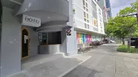 HOTEi Park Silom-Surawong BTS 살라댕 역 주변 호텔