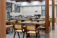 Floral Hotel ·Huayu Jincheng Hotel