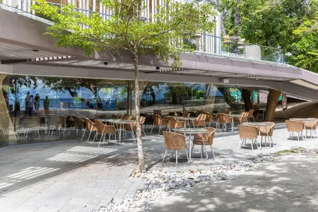 Dominiks Elegant Apt. Beach Pool @ Tambuli Resort