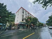 yuanjing Vanilla shi mian jingye beautiful room Hotels in Shimian