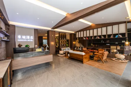 Dongjun Hotel