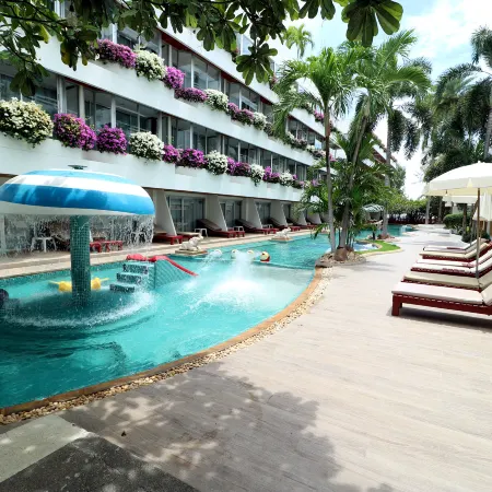 The Cha Am Methavalai Hotel