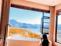 Sepuoia Hotei Hotels near Dawn Redwood Forest Scenic Area