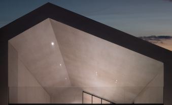 Su Ri Qinghe Cliff Waterfall Wild Luxury Hotel