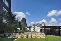 覺•山亭|AWAKENING•SOULMATE桂林山水リゾートホテル(十里畫廊遇龍河) 十里画廊周辺のホテル