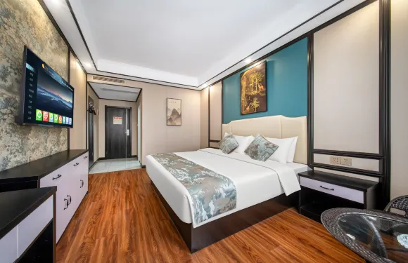 鉑麗水晶精品酒店（新蔡縣水韻天街景區店）