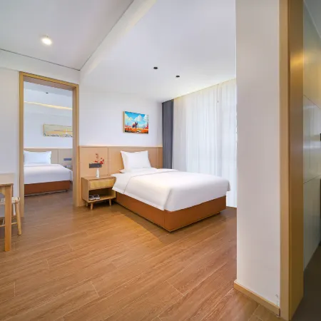 Baihui Resort Hotel (Xinmi ENJOY.LAND Animal Kingdom)