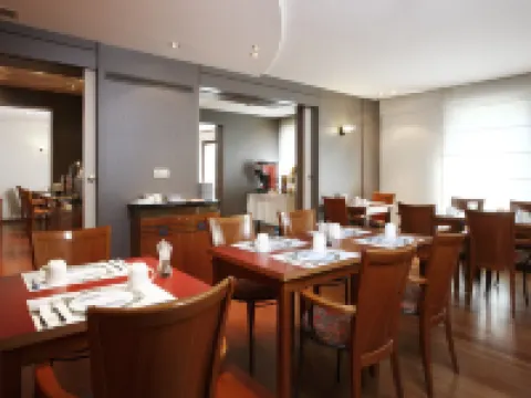 NH Mechelen メッヒェレンのホテル