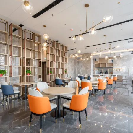 Sky City E-Sports Hotel (Liaoning Construction Vocational College)