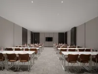 DoAland V Hotel (Kaifeng Qingming Riverside Landscape Garden Drum Tower Square Branch)