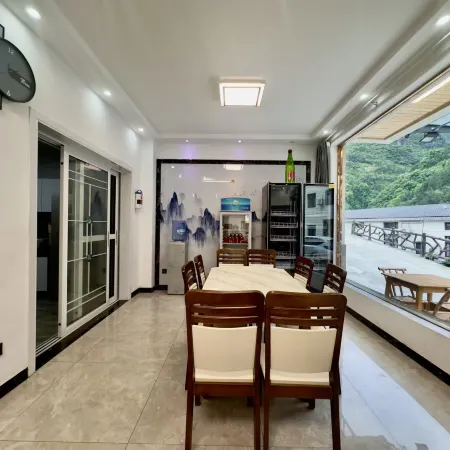 San Yuetian Homestay (Chaotianhou Scenic Area)