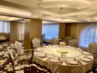International Hotel - breakfast