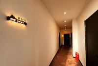 Ruihan Hotel