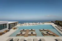 NĒRO Boutique Hotel