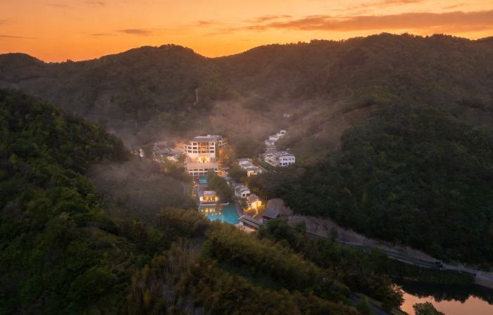 Hefei Lujiang Chunian Cultural Resort Hotel