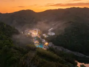 Hefei Lujiang Chunian Cultural Resort Hotel