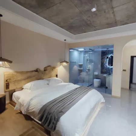 Jingxiu Lakeside Home Hotel
