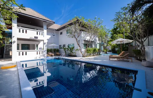 Phuket Leisure Time Hotel