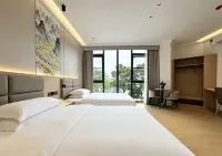 鑫晨飯店（興義高鐵南站萬峰林機場店） - 機場接送