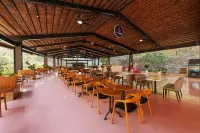 Moc Chau Island Mountain Park & Resort - Bars