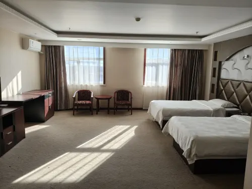 Hanggin Rear Banner Yinshan Business Hotel - 2-Star