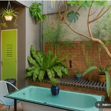 Knocknock70s Home Courtyard Garden, Jonker Parking