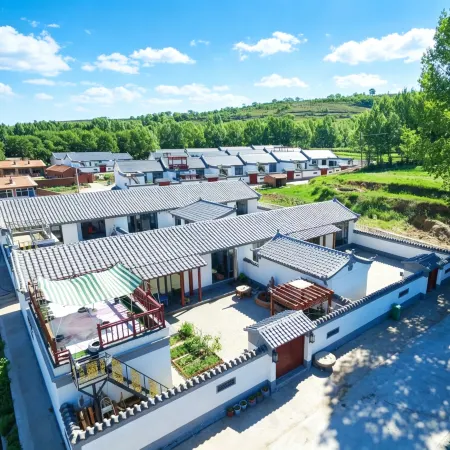 New Chinese Siheyuan (Zhangbei Grassland Sky Road)