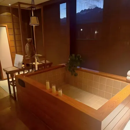 ECHIC HOTEL(Guangzhuo Changgang Metro Station)