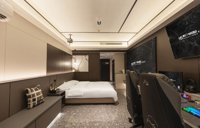 Heishi S E-Sports Hotel (Dongfang Road Municipal Plaza)