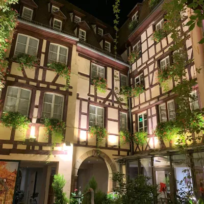 Hotel Beaucour Hotels near Place d'Austerlitz