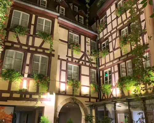 Hotel Beaucour Hotels near Place d'Austerlitz