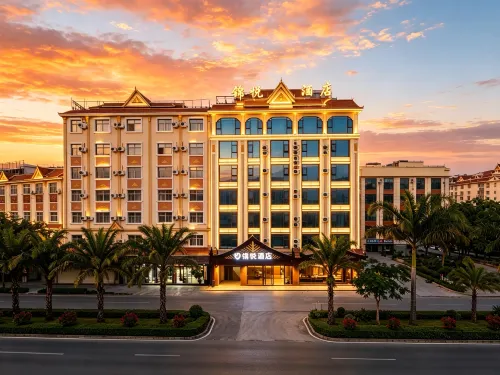 Jinyue Hotel (Jewelry Town, Dehong Mangshi Airport) - Parkering