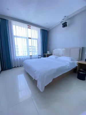 Lingshou Yueting Hotel - 2 estrellas