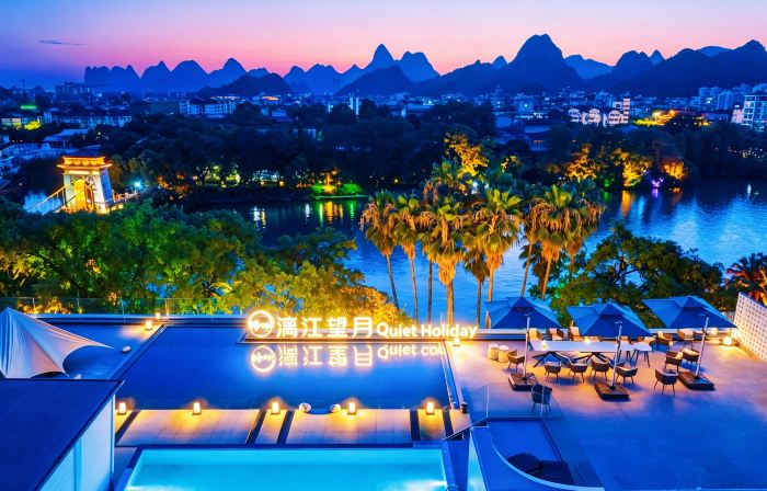 Lijiang Moon View · Quiet Holiday Lakeside Hotel (Guilin Two Rivers & Four Lakes Area)