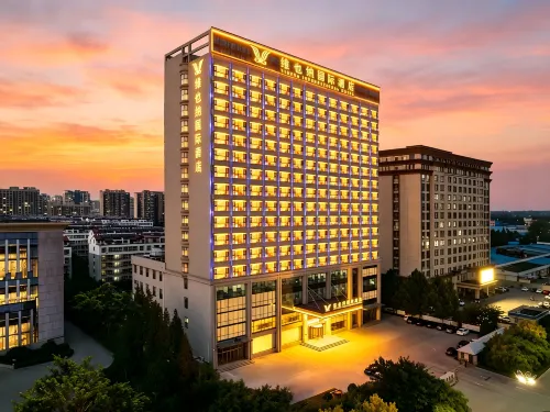 Vienna International Hotel (Zhucheng Mizhou Road City Government Branch) - parking
