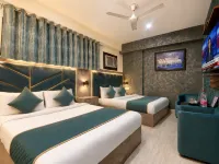 Hotel Square Plaza Hotels near JNU