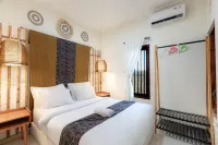 Villa New D'Bamboo by Plesirhatiyogja - Villas